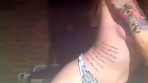 Eksklusiv fetish-video med ung amatør latina med stor penis