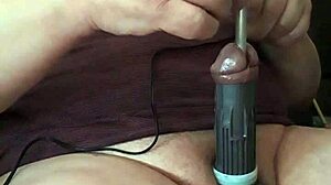 Bolno BDSM iskustvo sa mučenjem kurca i jaja i vezanjem