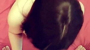 Egipčanska najstnica Mariam je pofukana s strani svojega soseda v francoskem videu