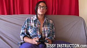 Савладајте уметност оралног задовољства у овом видеу феминизације са тренингом сисси