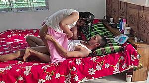 Hanif en Adoris gepassioneerde en intense home video met deepthroat, anaal en creampie